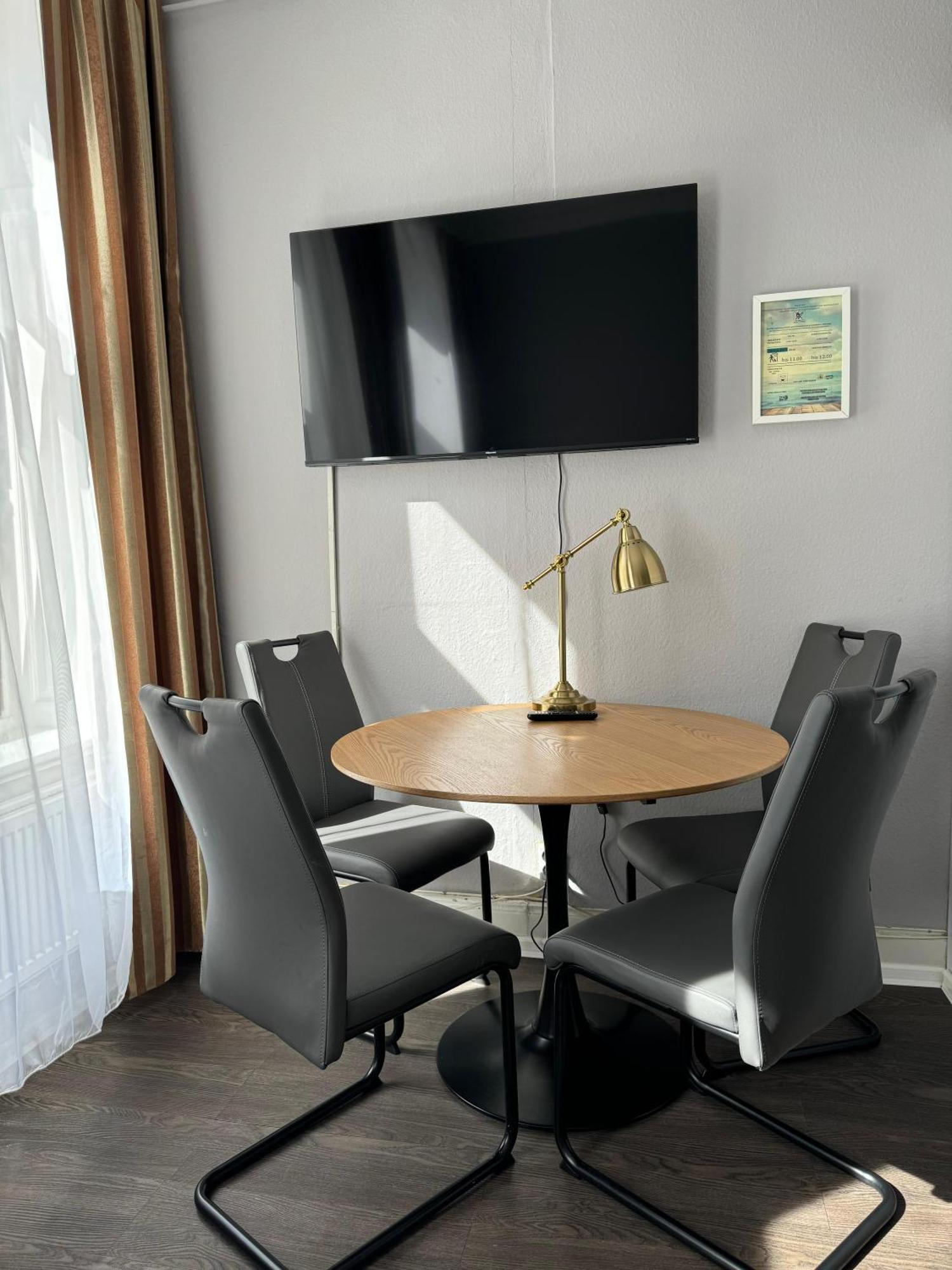 Hotel Kieler Hof 2*